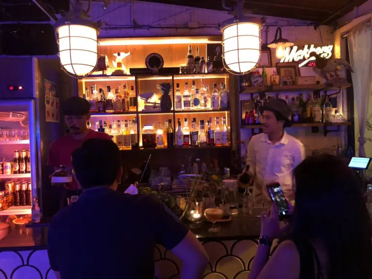 Nophaburi Bar