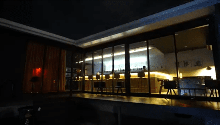 Bar 81 CNX