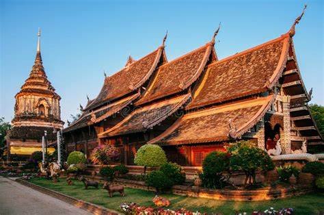 wat lok molee